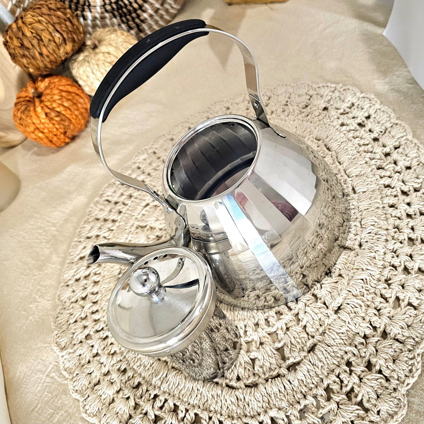 Luxury Silver Stainless Steel Tea Kettle 1.5L - Elegant Design for Your Kitchen Needs